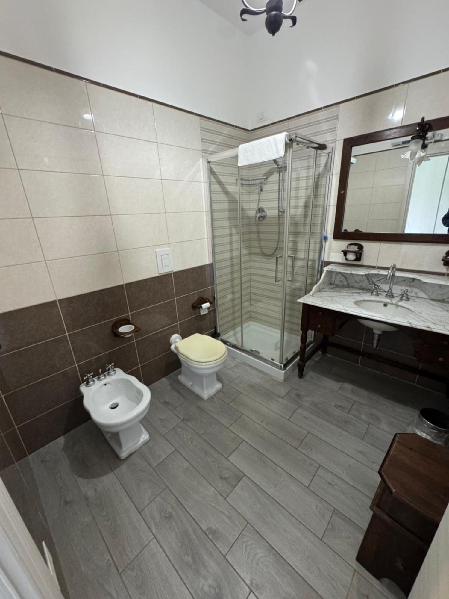 Le Castella B&B Restaurant Dış mekan fotoğraf