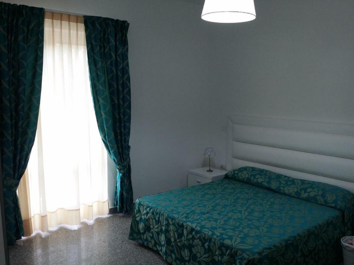 Le Castella B&B Restaurant Dış mekan fotoğraf